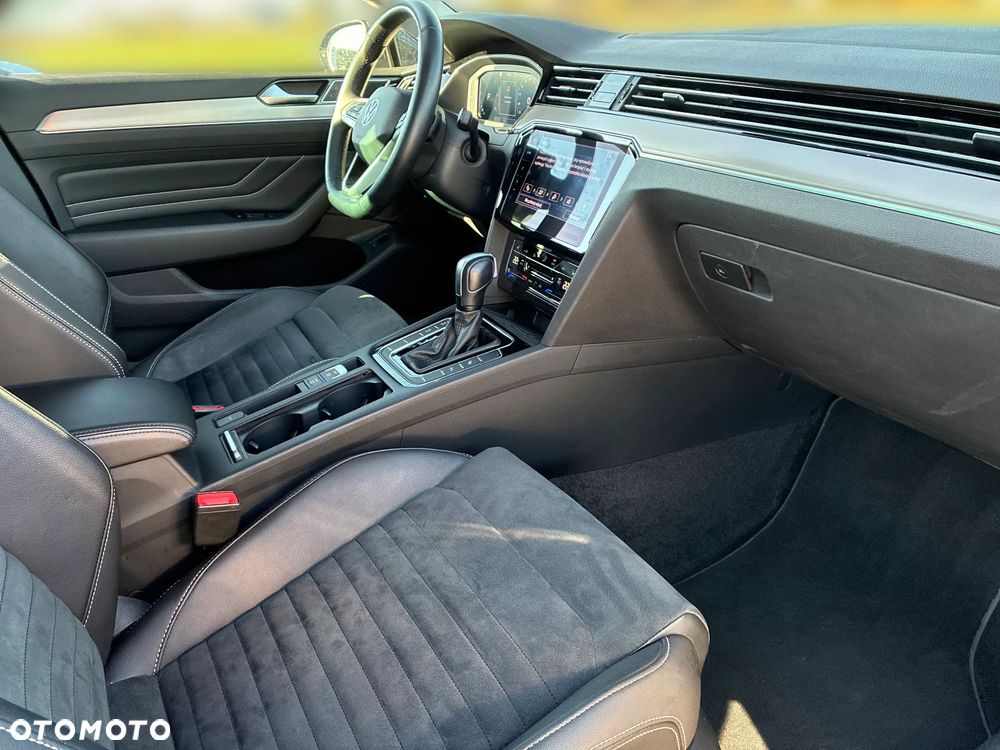Volkswagen Passat 2.0 TDI SCR Style DSG - 13