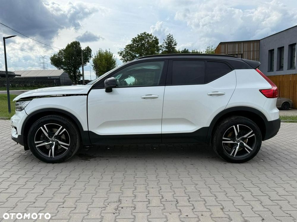 Volvo XC 40 B4 B AWD DKG RDesign - 2