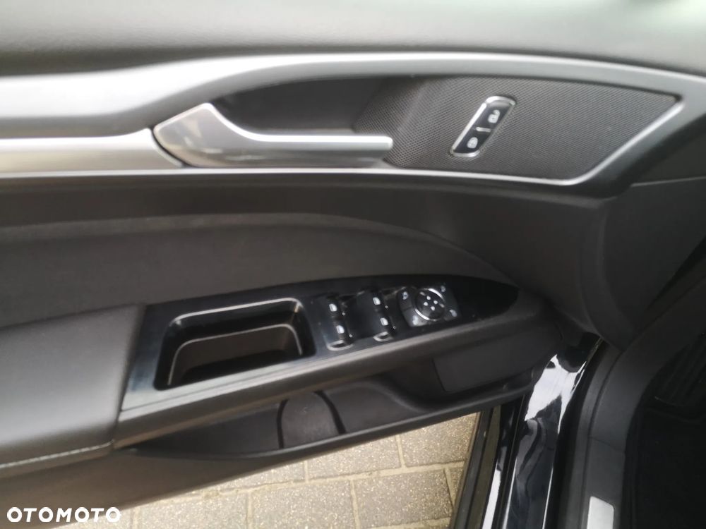Ford Mondeo 2.0 TDCi STart-Stopp Titanium - 16