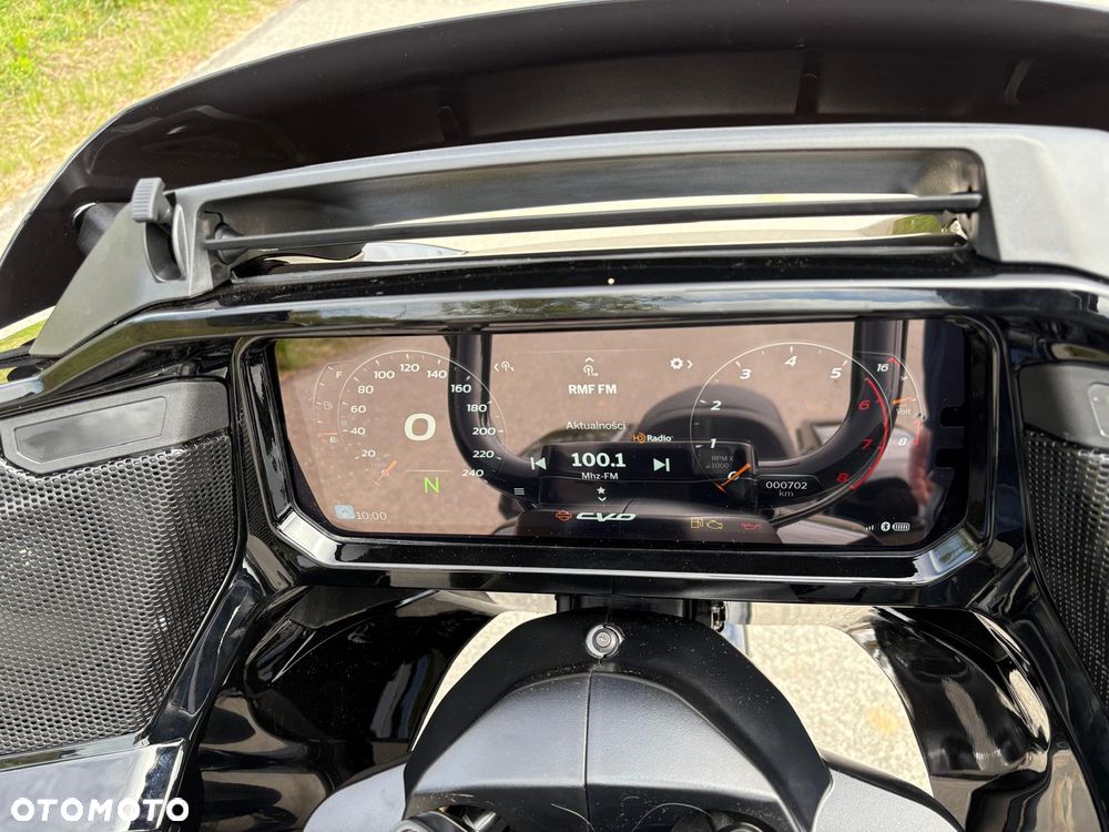 Harley-Davidson Touring Road Glide - 13