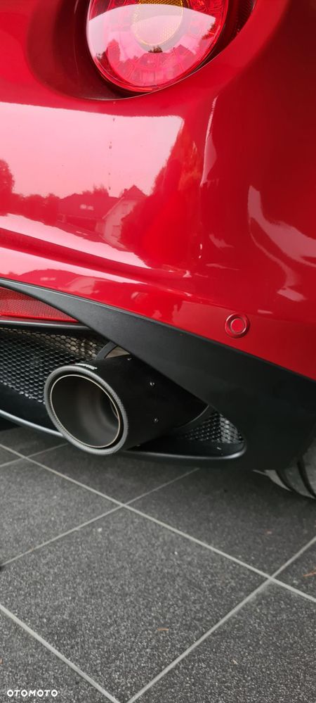 Alfa Romeo 4C 1750 TBi TCT - 7