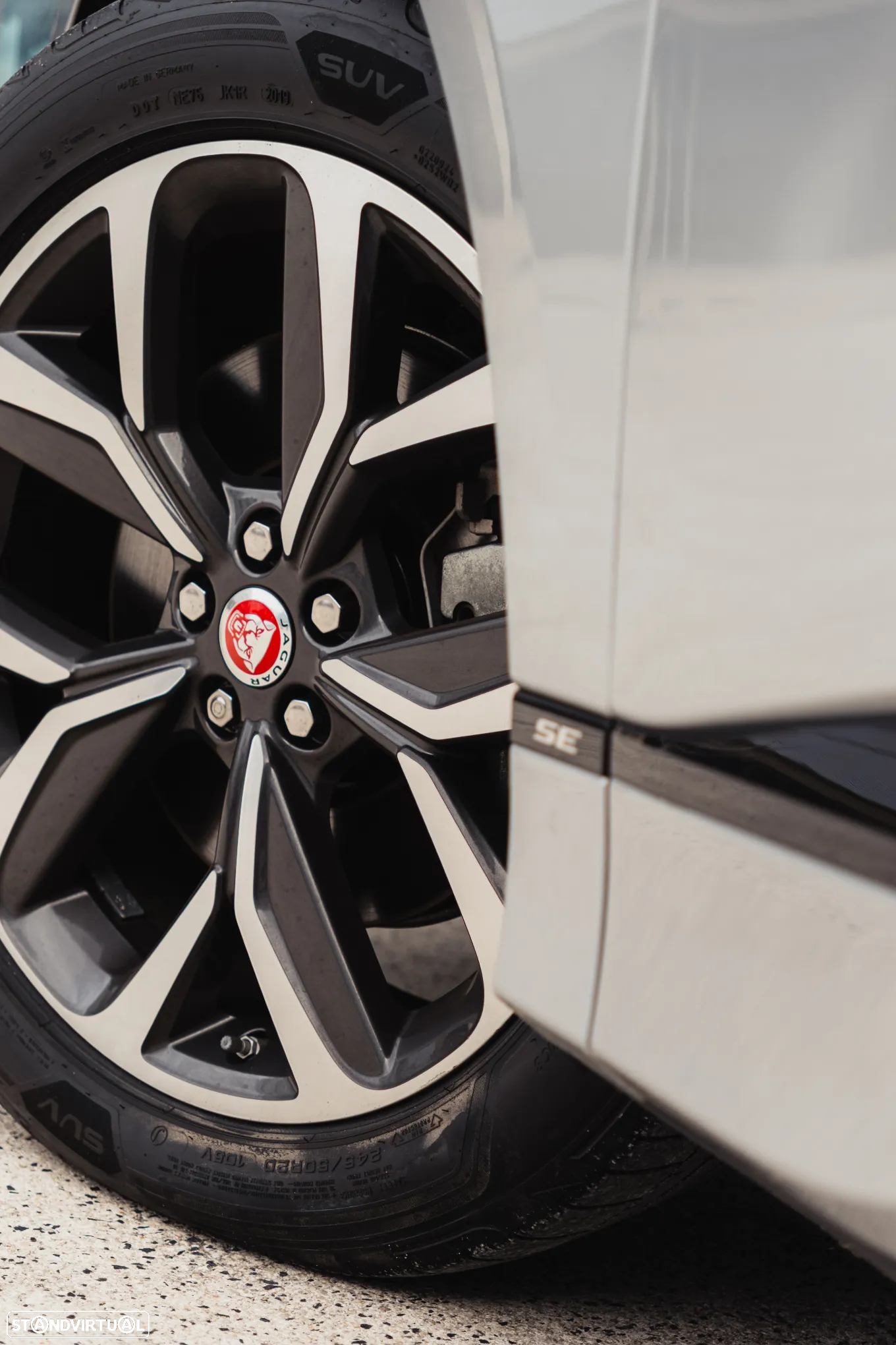 Jaguar I-Pace EV400 AWD R-DYNAMIC SE - 19