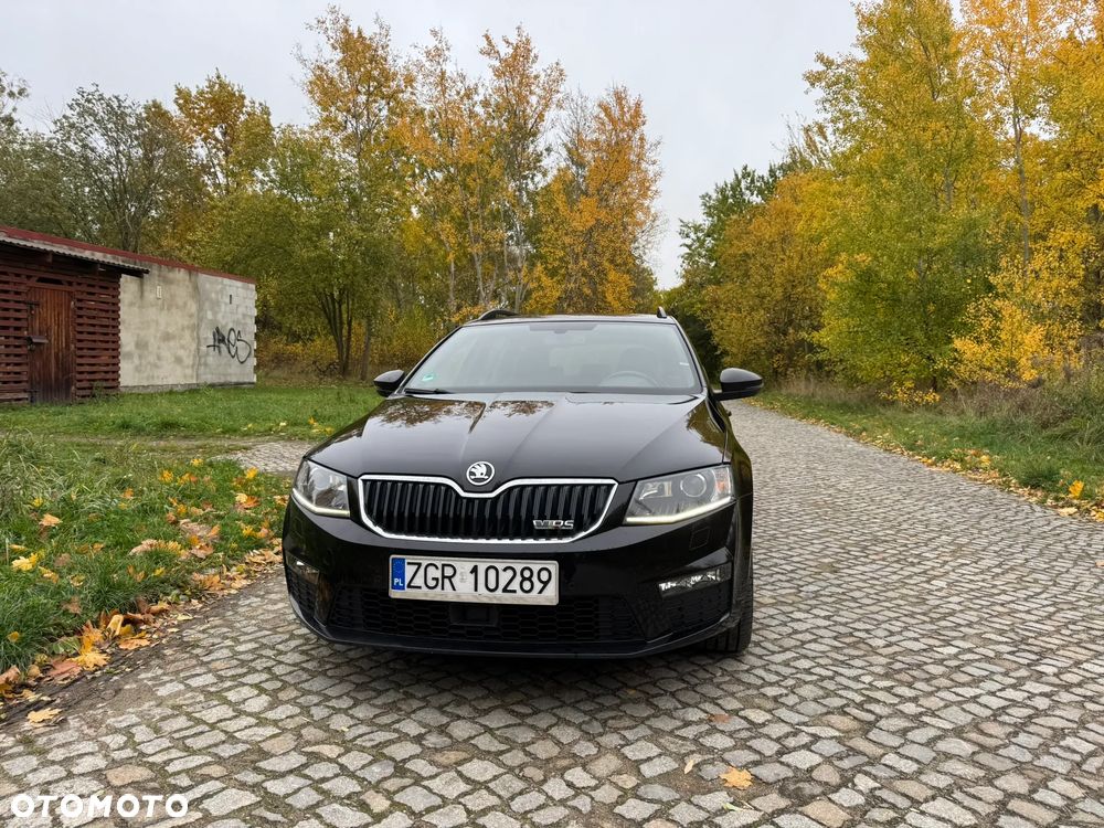 Skoda Octavia 2.0 TDI RS DSG - 2