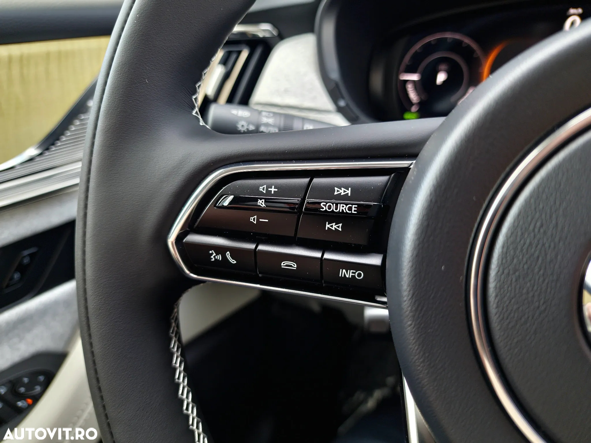 Mazda CX-60 e-Skyactiv PHEV Takumi - 18