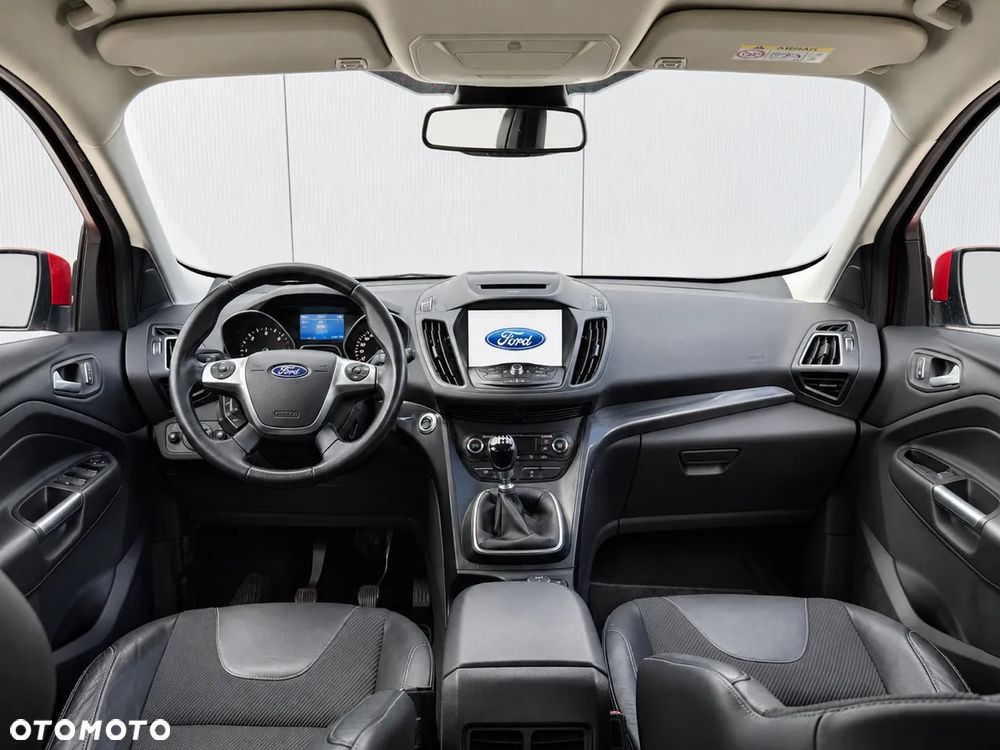Ford Kuga 2.0 TDCi 4x4 Titanium - 9