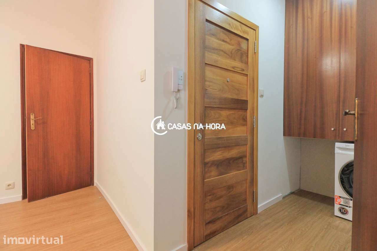 Apartamento T2+1 Centro de Oliveira Azemeis | Terraço Privado - Grande imagem: 4/29