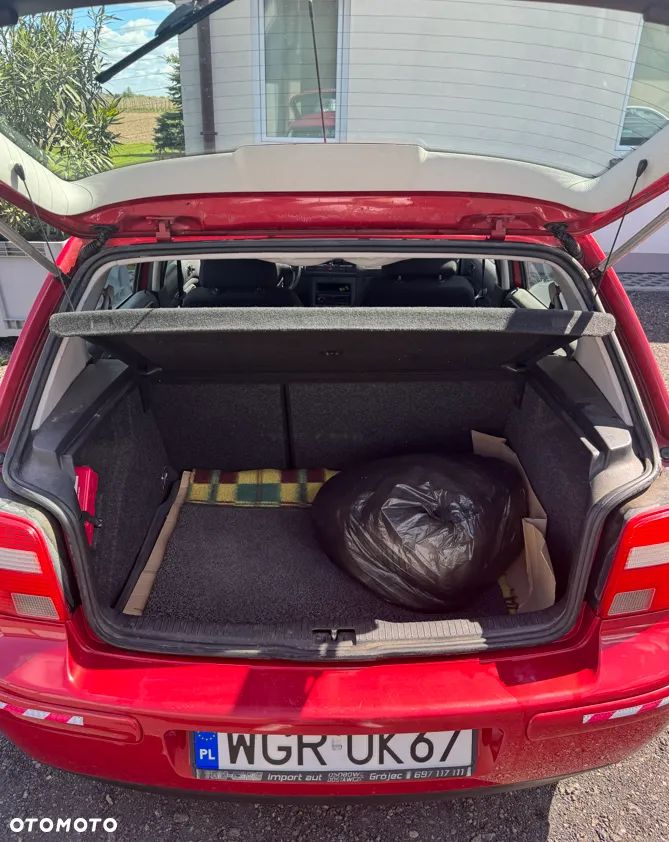 Volkswagen Golf 1.6 Comfortline - 8
