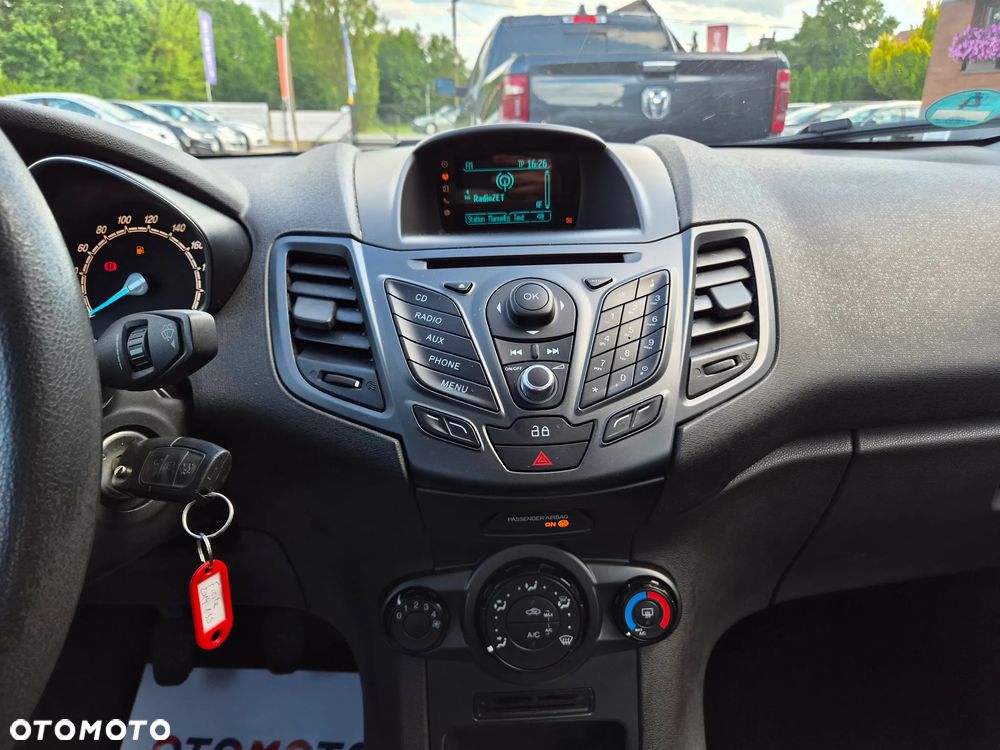 Ford Fiesta - 30