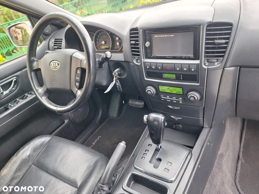 Kia Sorento 3.3 V6 EX - 22