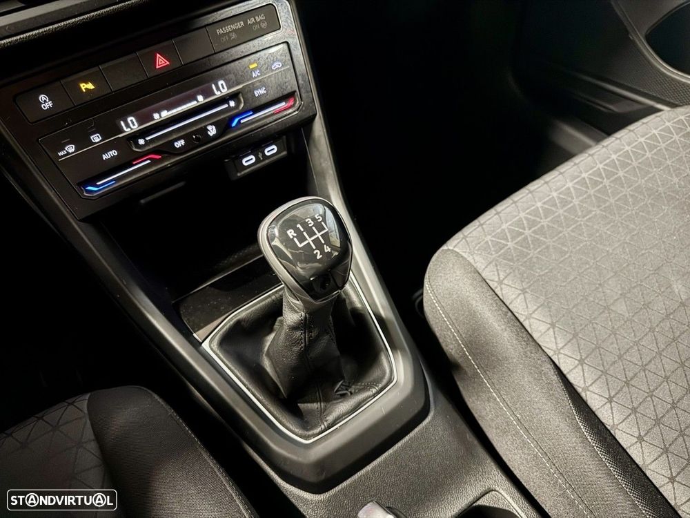 VW T-Cross 1.0 TSI Life - 21