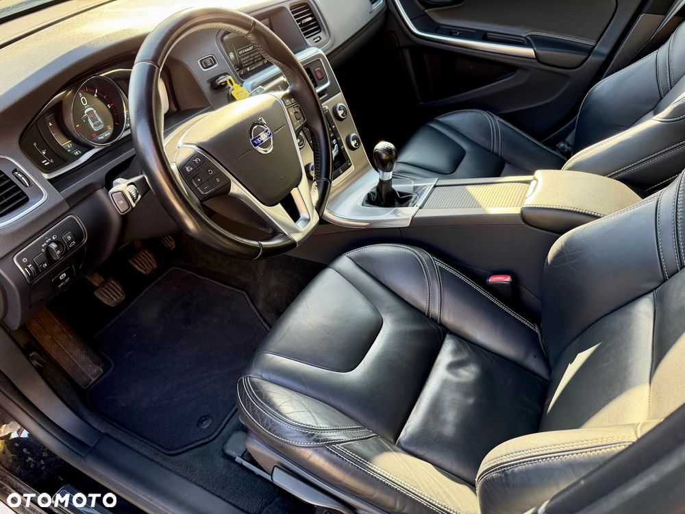 Volvo V60 D4 Business Edition - 14