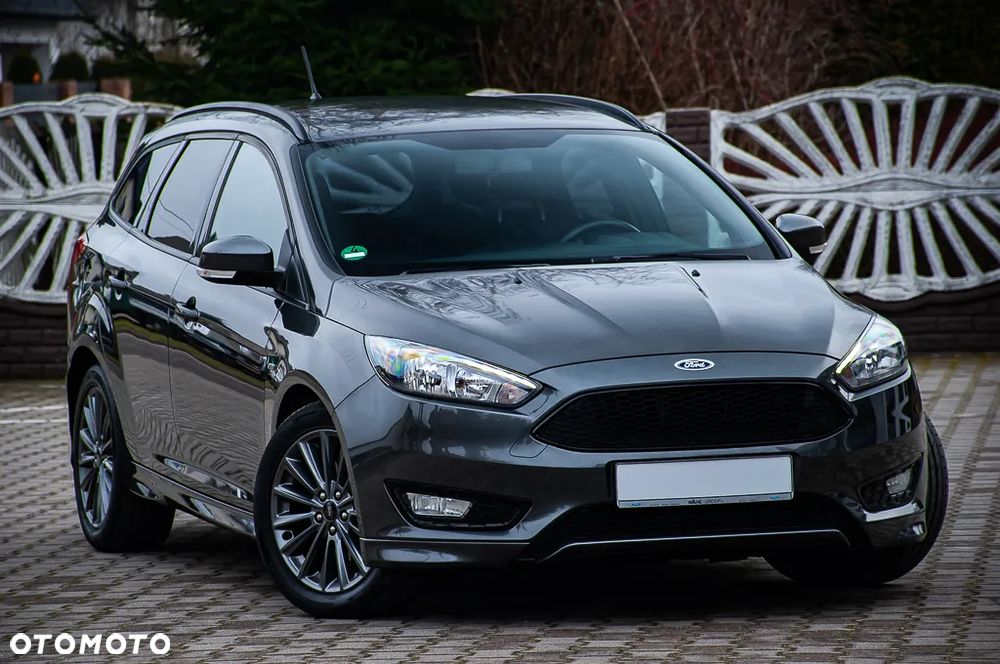 Ford Focus 1.5 EcoBoost Titanium ASS - 1
