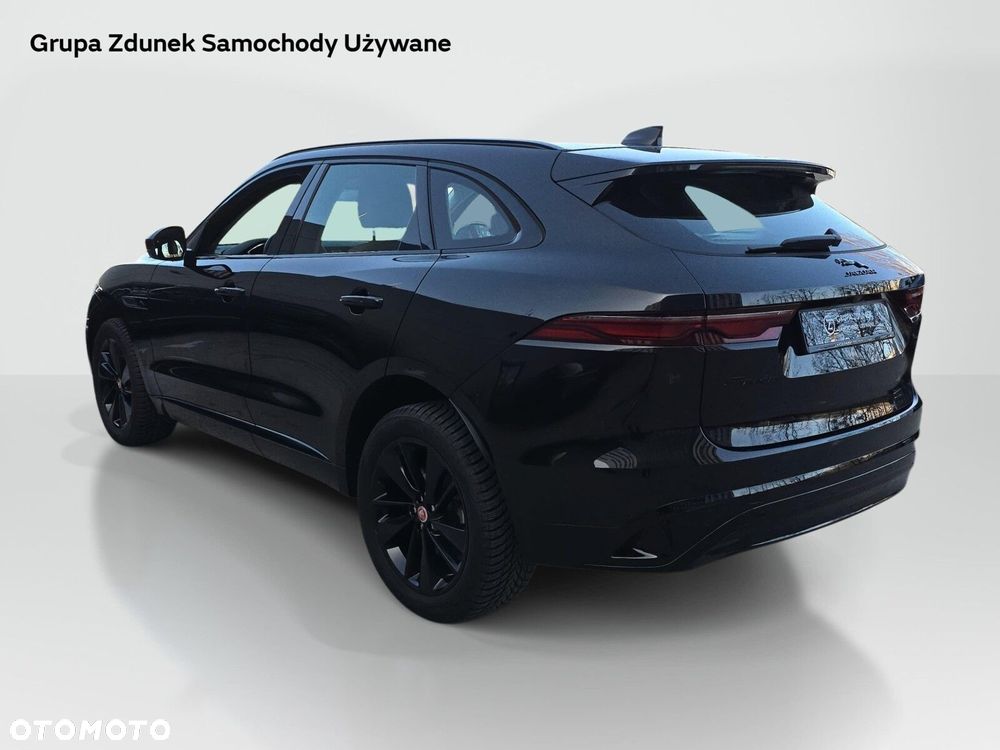 Jaguar F-Pace - 7