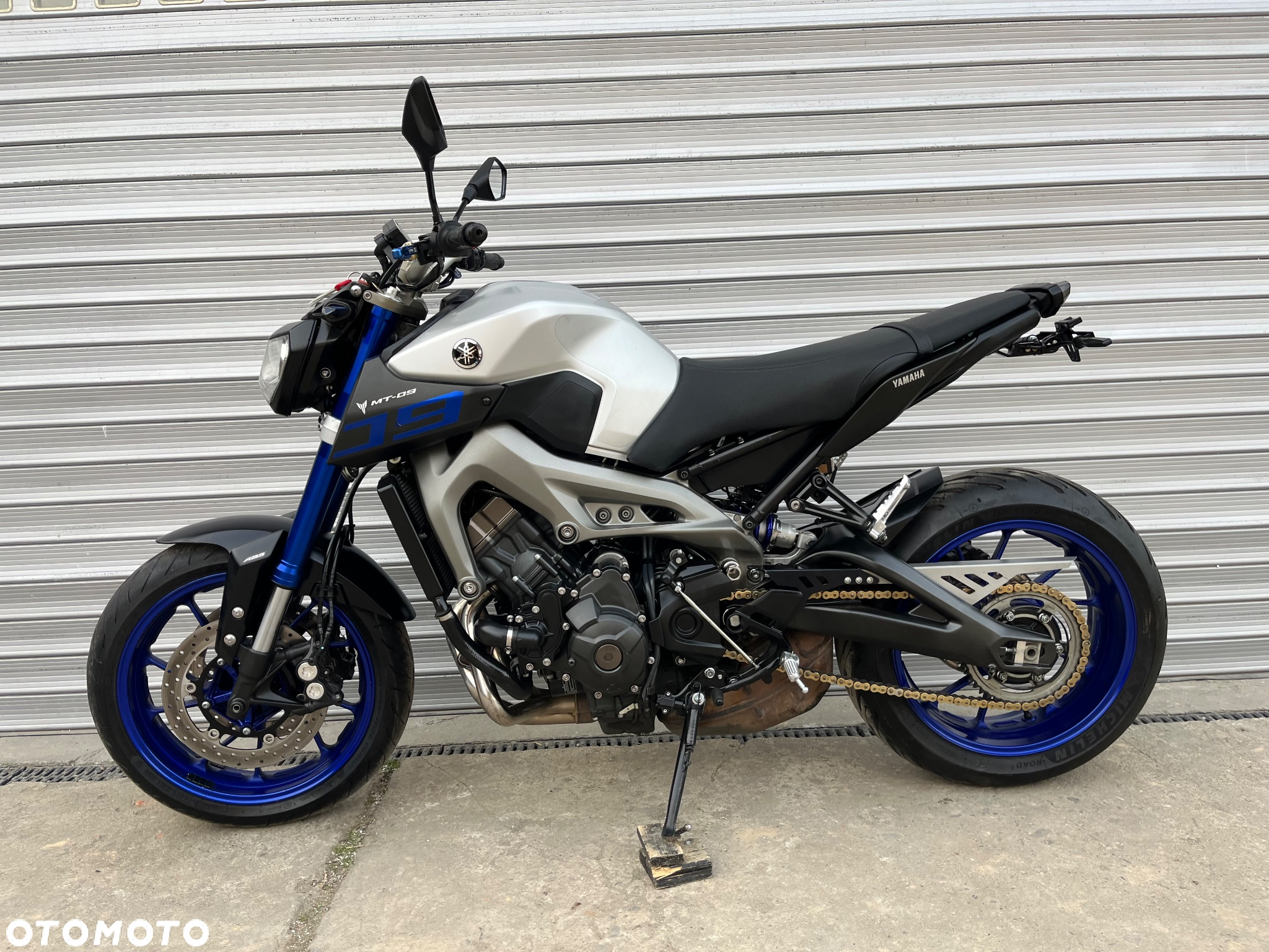 Yamaha MT - 40