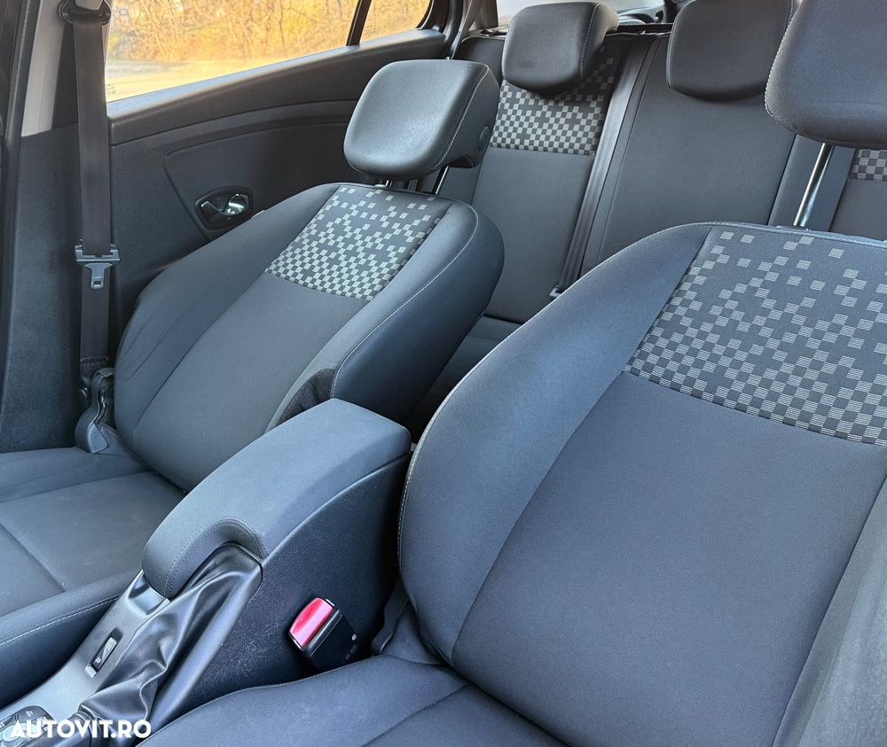 Renault Megane dCi 110 FAP Expression - 32