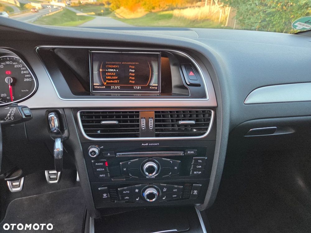 Audi A4 Avant - 27