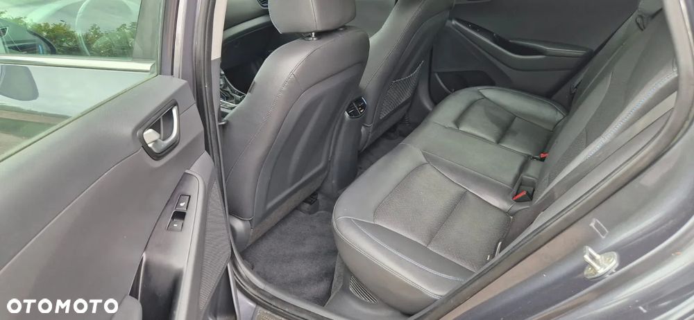 Hyundai IONIQ plug-in hybrid Platinum - 24
