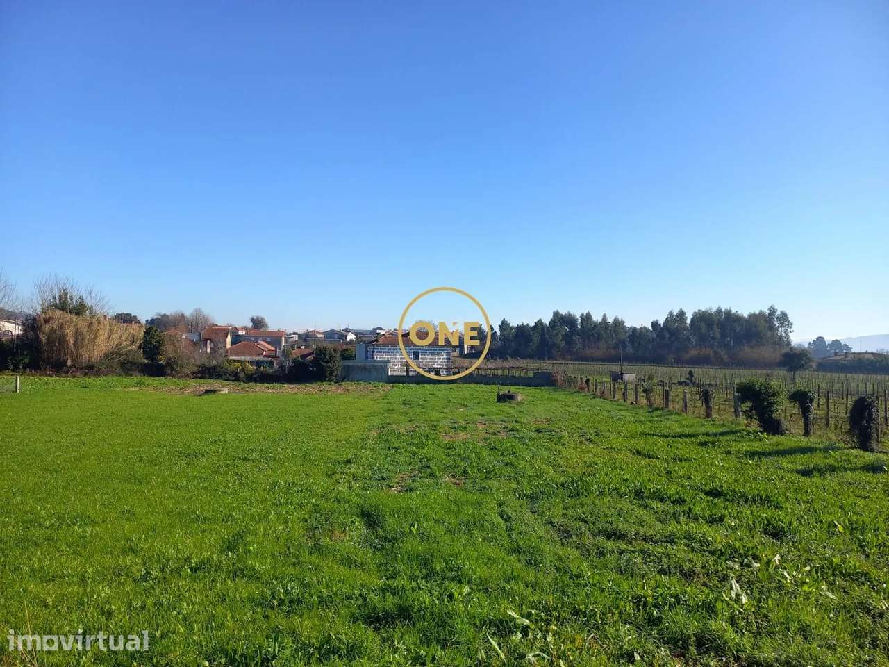 Terreno com 3760m2 em zona habitacional p/ construção, com 2 poços. - Grande imagem: 4/9