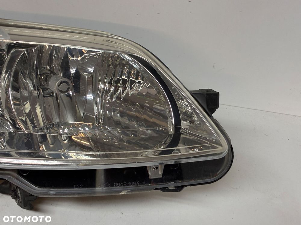 CITROEN C4 I MK1 LAMPA PRZÓD PRZEDNIA PRAWA  EUROPA 9646893880 - 6
