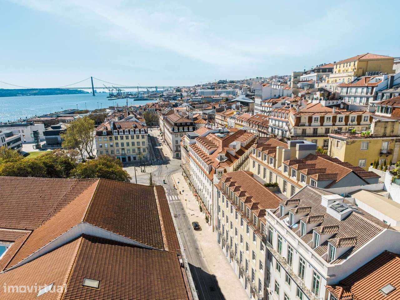 Apartamento T3 +1 Duplex - Vista de Rio - Chiado - Grande imagem: 4/16