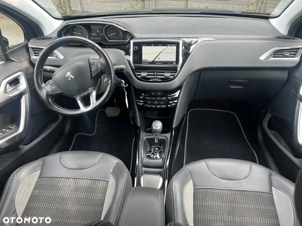 Peugeot 2008 - 6