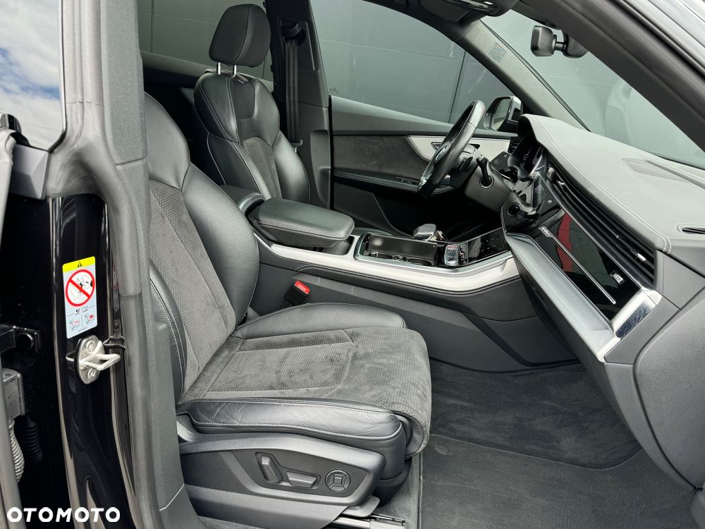 Audi SQ8 - 10