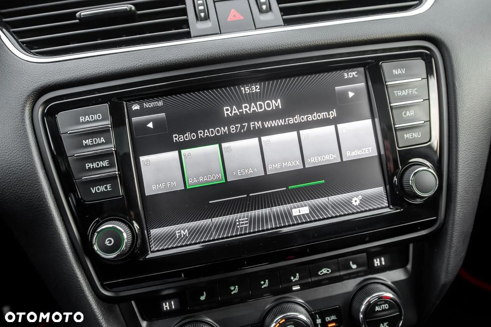 Skoda Octavia 2.0 TSI (Green tec) DSG RS - 31