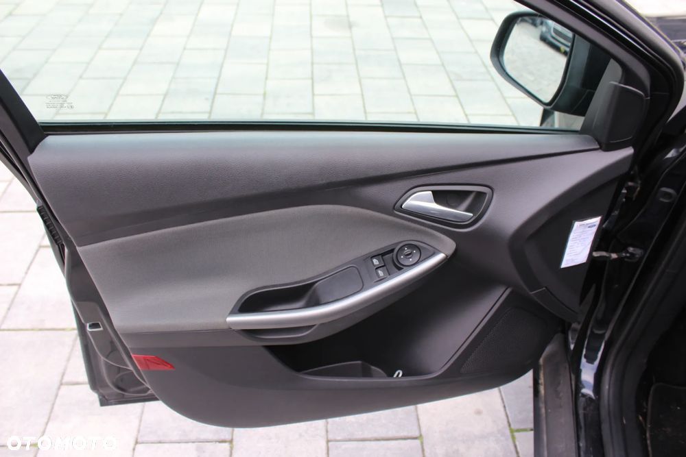 Ford Focus 1.6 TI-VCT Trend - 16