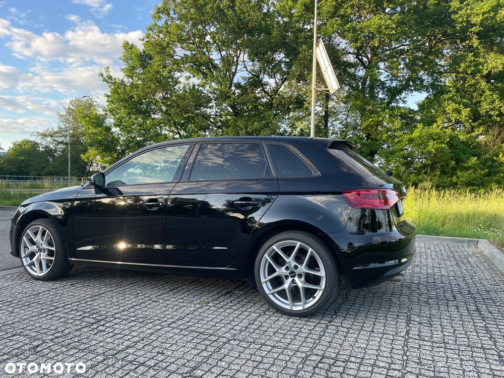 Audi A3 Sportback 1.6 TDI DPF Ambiente - 7