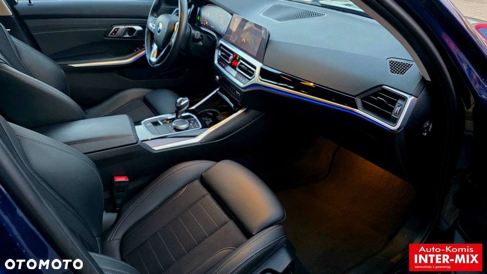 BMW Seria 3 320i GPF Advantage - 35