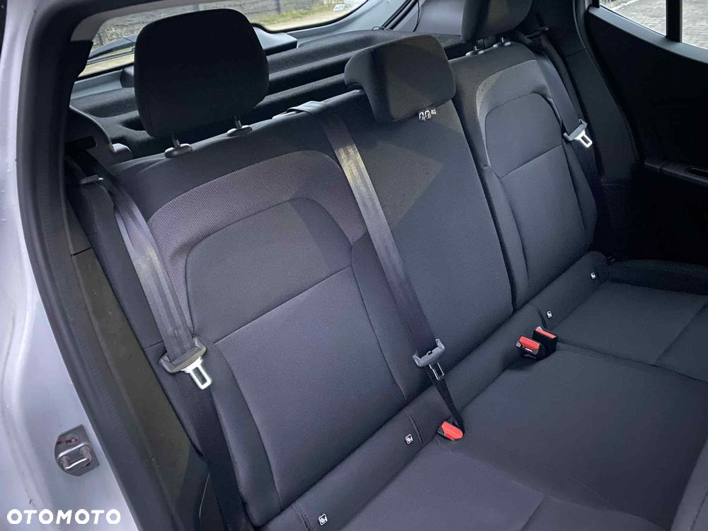 Dacia Sandero SCe 65 Essential - 11