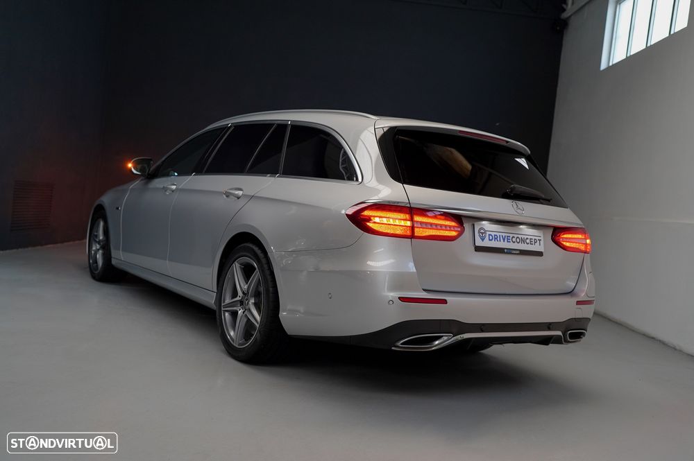 Mercedes-Benz E 300 de AMG Line - 16