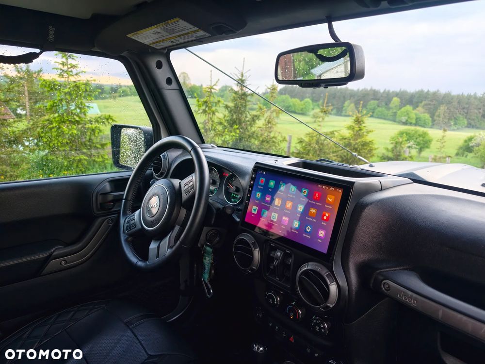 Jeep Wrangler - 11