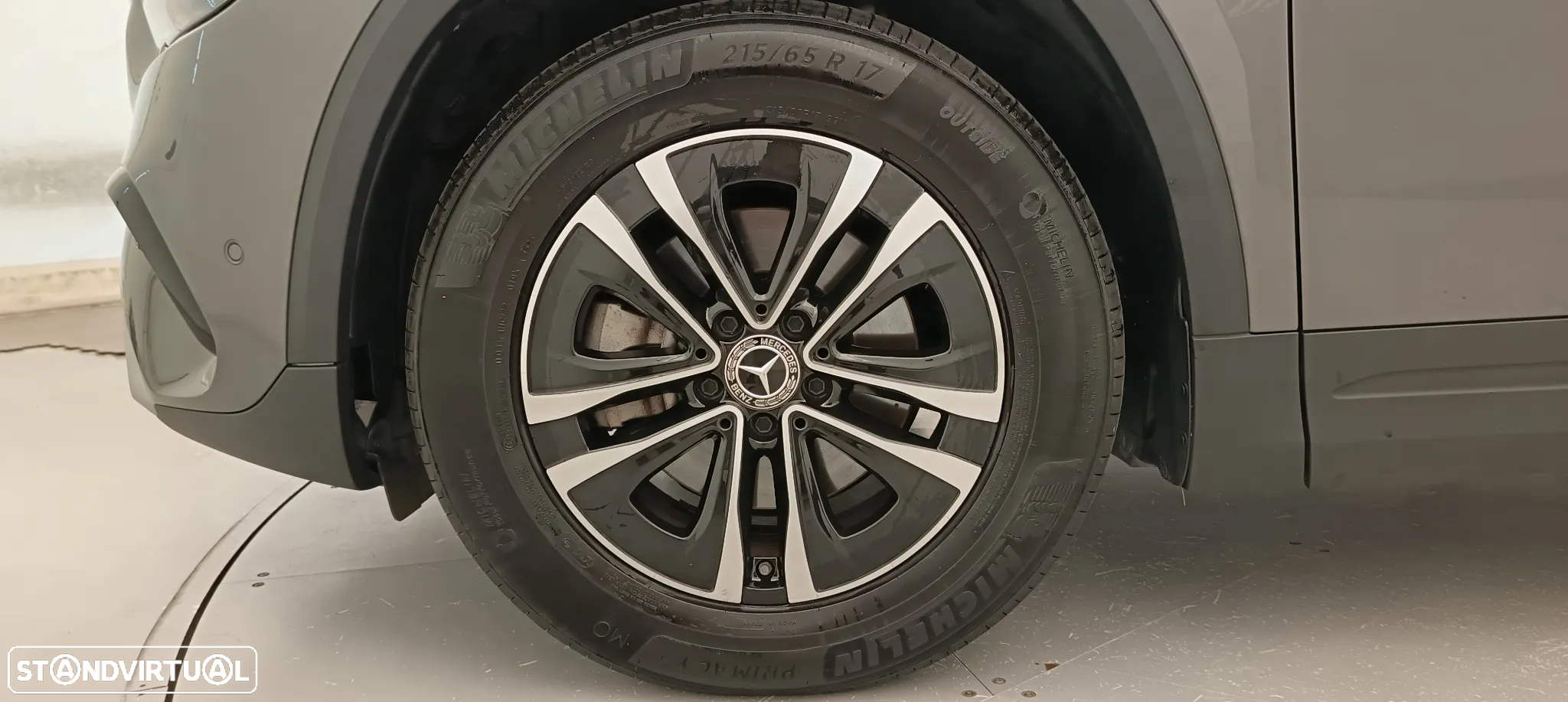 Mercedes-Benz GLA 200 Standard - 17
