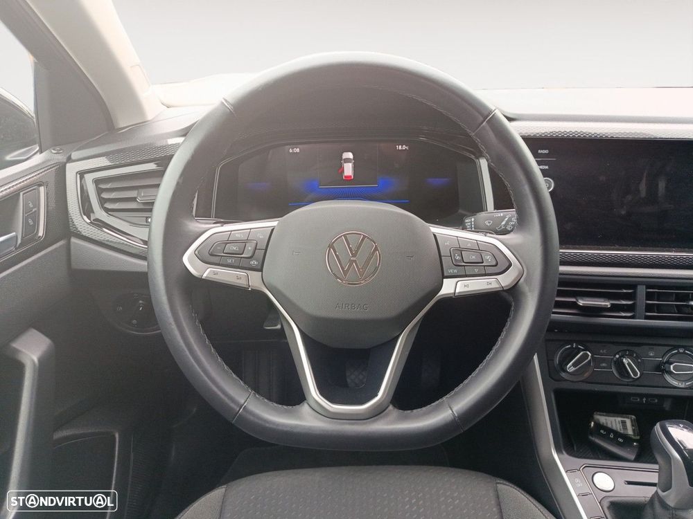 Volkswagen Taigo 1.0 TSI Urban DSG — fotografia 12