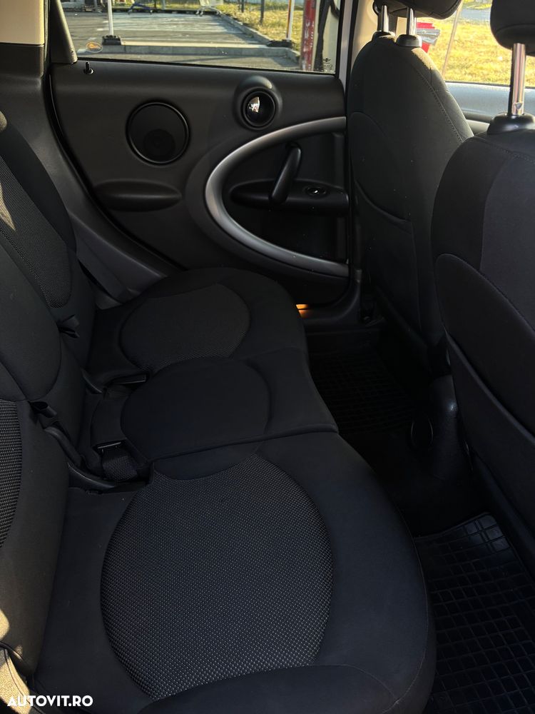 Mini Countryman One D - 16