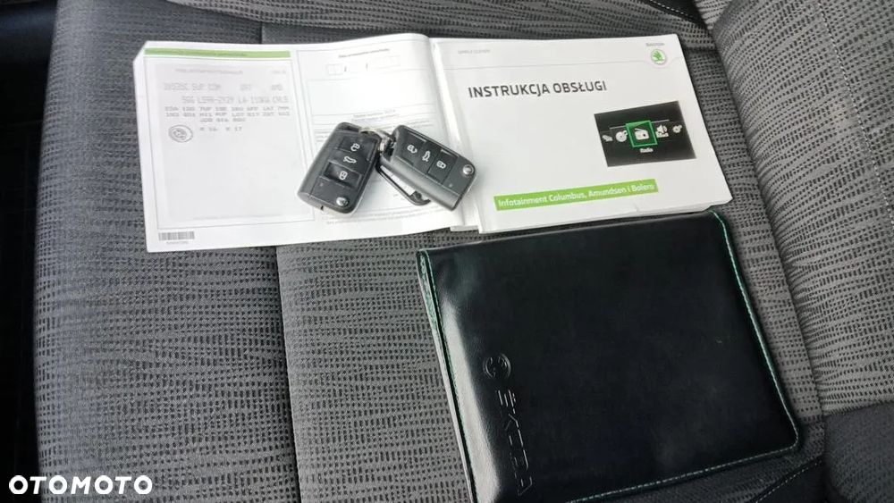 Skoda Superb 2.0 TDI Ambition DSG - 17