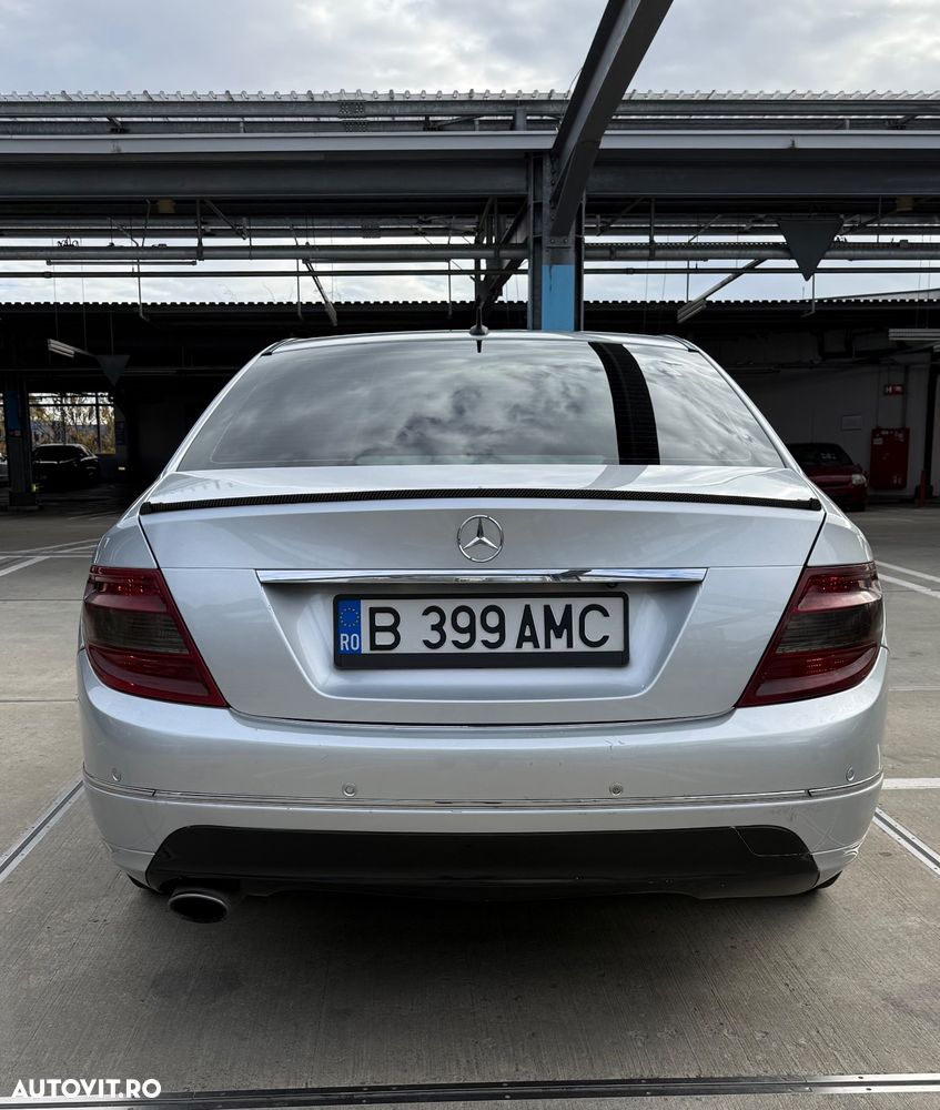 Mercedes-Benz C - 8