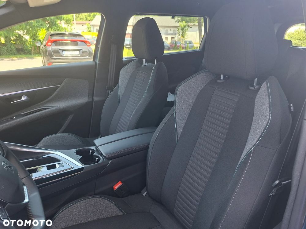Peugeot 5008 - 10
