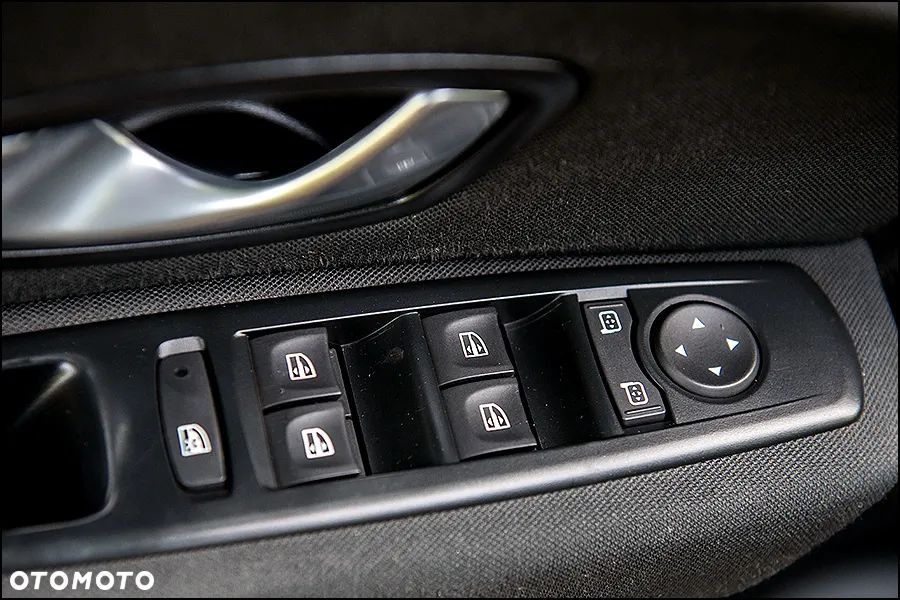 Renault Megane - 30