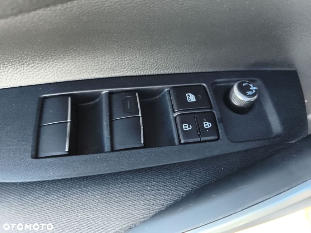 Toyota Corolla 1.8 Hybrid Active - 21