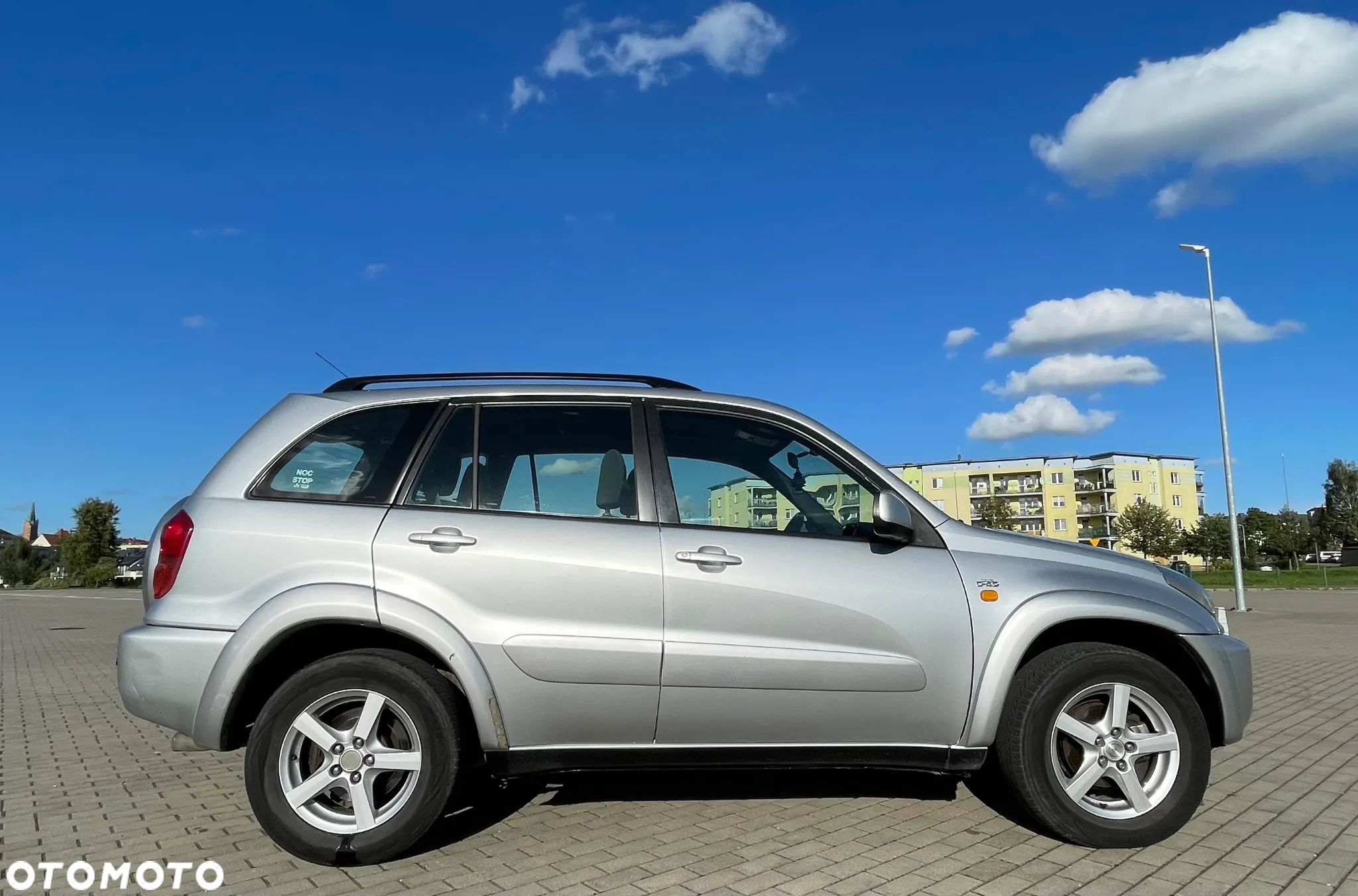 Toyota RAV4 - 7