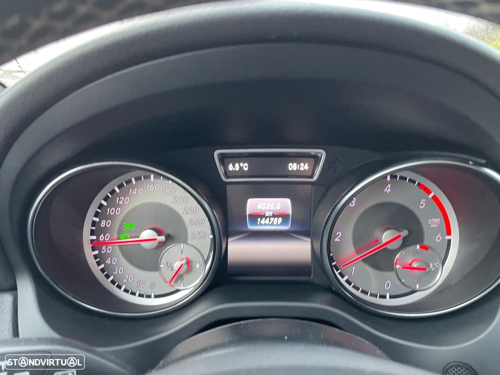 Mercedes-Benz CLA 200 Shooting Brake d Urban - 28