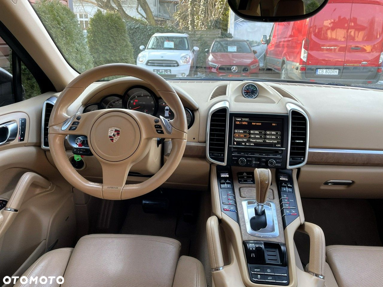 Porsche Cayenne - 36