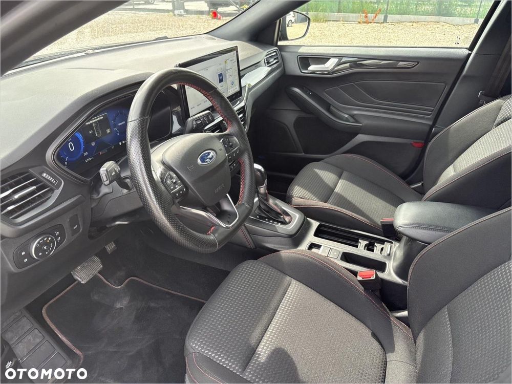 Ford Focus 1.0 EcoBoost mHEV ST-Line X - 10