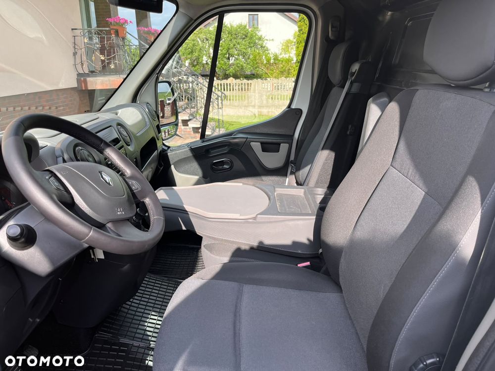 Renault Master - 24