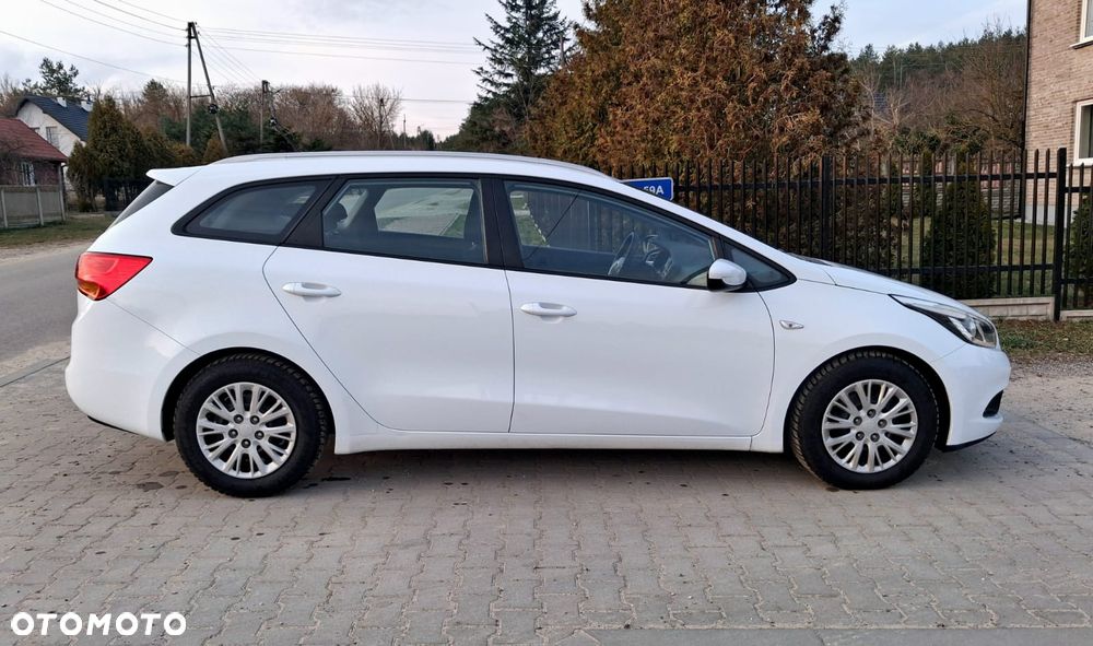 Kia Ceed 1.6 CRDi L - 11