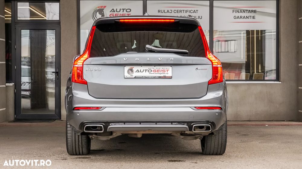 Volvo XC 90 D5 AWD R-Design - 6