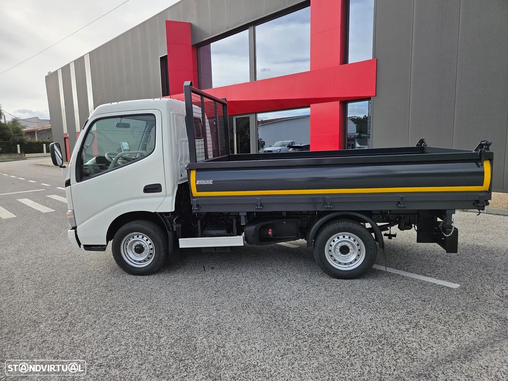 Toyota Dyna 100 tribasculante - 3