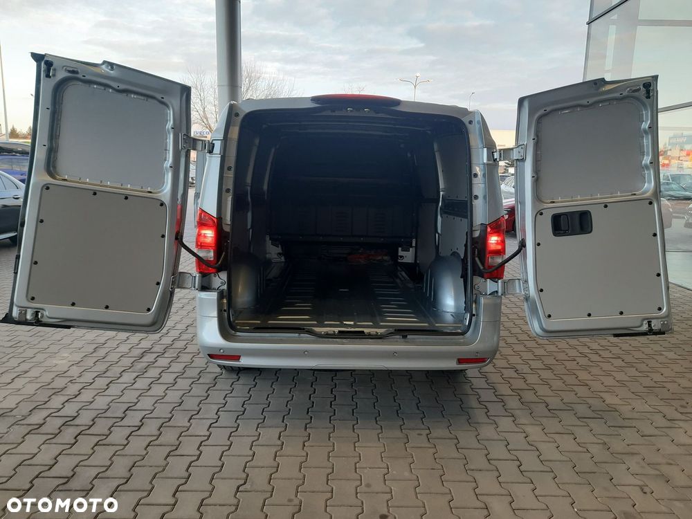 Mercedes-Benz vito 119 CDI KA OM654 - 12
